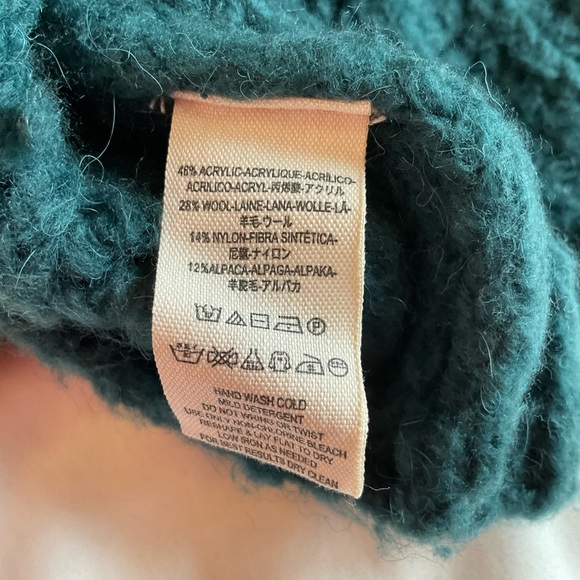 Free People Emerald Green Turtleneck Sweater Size Small Wool Blend - Picture 5 of 5